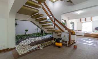 Imagem: Aluguel Casa 5 Dormitórios - 899 m² Vila