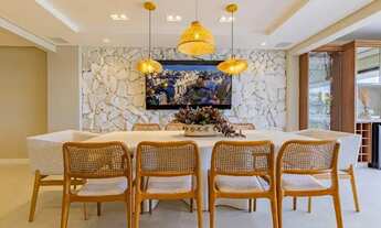 Imagem 7: OPORTUNIDADE CASA FRENTE MAR BOMBAS 4suítes, 5bwc, 3vg, mobiliada equip. exc. localização