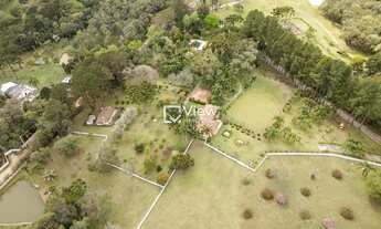 Imagem 3: Chácara à Venda em Colombo - Seu Refúgio de Paz e Conforto!