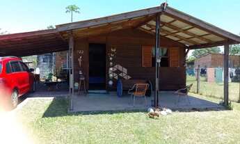 Imagem: Casa com 3 Quartos e 1 banheiro à Venda