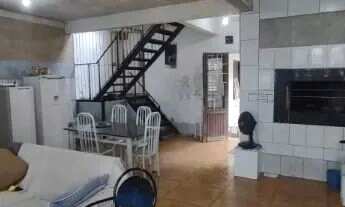 Imagem 3: Casa em Porto Alegre, no bairro Espírito Santo, com 3 dormitório(s), e 3 banheir