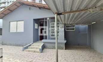 Imagem 2: Casa 2 quartos no bairro Agronomica Florianópolis