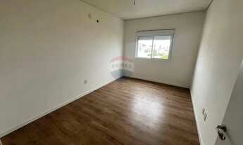 Imagem 3: Charming Apartment in Desired Santa Maria Location