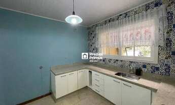 Imagem 4: Imóvel com Área Verde e Localização Reservada Próximo ao Centro do Bairro por R$ 820.000