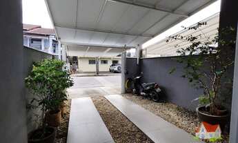 Imagem 5: Sobrado Geminado C/Otimo Padrao +Garagem Coberta +Churrasqueira No Bairro Aventureiro!