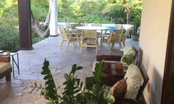 Imagem 4: Casa de condomínio para venda possui 800 metros quadrados com 5 quartos