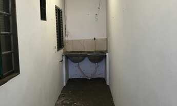 Imagem 6: Kitnet com quintal e garagem