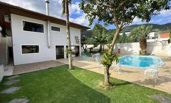 Imagem 3: Casa Padrão com Amplo Terreno de Esquina e Muito Bem Localizada no Parque São Jorge, Flori