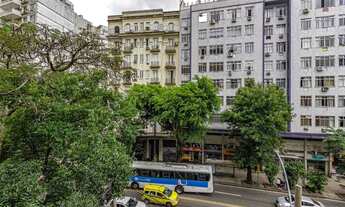 Imagem 4: Apartamento para venda possui 78 metros quadrados com 2 quartos em Laranjeiras - Rio de Ja