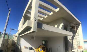 Imagem 2: Casa Linear no Royal Boulevard com 200 m2