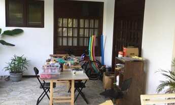 Imagem 3: Casa de condomínio para venda possui 800 metros quadrados com 5 quartos