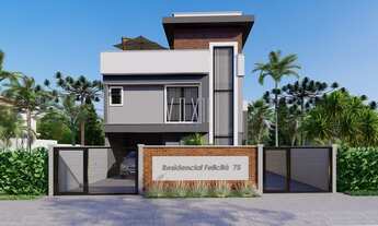 Imagem: CURITIBA - Casa Padrão - Xaxim