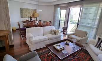 Imagem 3: Apartamento de 137m² em Moema, com 3 dorm. sendo 2 suítes, andar alto