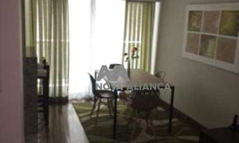 Imagem 3: Residencial alto padrão composto por 2 quartos sendo uma suíte com banheira de hidromassag