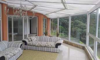 Imagem 6: Casa de condomínio sobrado para aluguel possui 400 metros quadrados com 4 quartos