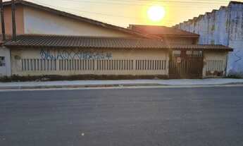 Imagem: Casa com 4 dormitórios à venda no bairro