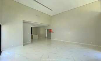 Imagem 4: Excelente oportunidade! Casa com 4 suítes, Área com churrasquiera.Aegnde sua visita ainda