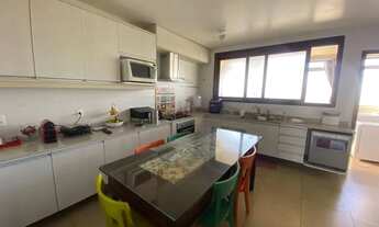 Imagem 7: Duplex para aluguel e venda possui 325 metros quadrados com 4 quartos em Centro - Pelotas