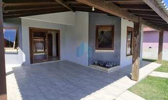 Imagem 6: Bela Casa Localizada no Bairro Areias de Palhocinha, em Garopaba!