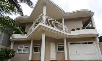 Imagem: Casa com 4 Quartos para locação no bairro