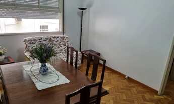 Imagem 3: Apartamento para venda possui 67 metros quadrados com 2 quartos em Copacabana - Rio de Jan