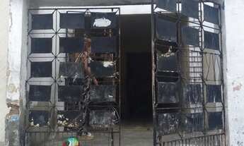 Imagem 3: Casa com Ponto Comercial Bairro: Quintino Cunha