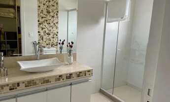 Imagem 2: Casa de condomínio para venda , com 4 suítes, finíssimo acabamento, planejados, piscina