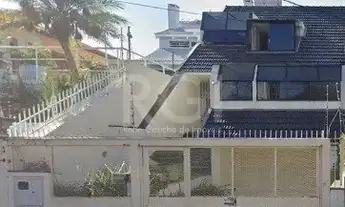 Imagem: Casa para Venda - 48m², 4 dormitórios