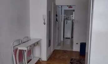 Imagem 3: Kitnet de frente com lateral livre no Centro de São Vicente, SP - Perfeito