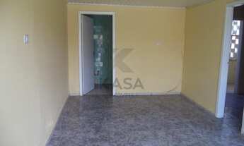 Imagem 3: Casa com 02 dormitórios, sala de estar e jantar, cozinha, área de serviço com tanque e ban