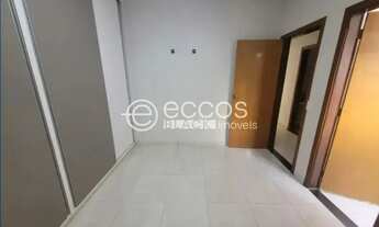 Imagem 9: Casa para aluguel, 3 quartos, 1 suíte, 2 vagas, Alto Umuarama - Uberlândia/MG