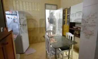 Imagem 2: Casa de 196m² no Bairro Suissa com 3 Quartos, 3 Banheiros e 3 Vagas de Garagem