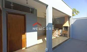 Imagem 5: Casa em Avenida Elvira Schiavo Ianelli - Jardim Botânico - Araraquara/SP