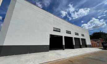 Imagem: Galpão com 400m² Super Lovalizado no Bairro