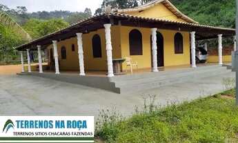 Imagem: Sitio em Crucilândia/MG, com nascente e