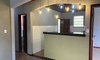 Imagem 2: Alugo casa com 3 quartos e uma suite com sistema fotovoltaico para 700kwh/mes