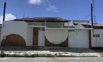 Imagem 15: VENDO CASA QUATRO QUARTOS GRUTA DE LOURDES/ROTARY MACEIO/AL