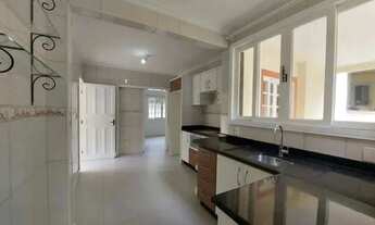 Imagem 7: Casa para Locação em Florianópolis, Cacupé, 4 dormitórios, 1 suíte, 2 banheiros, 2 vagas