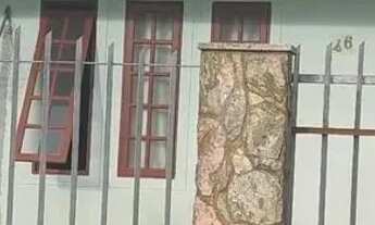 Imagem: Sobrado em Rua da Palmeira Real - Vargem