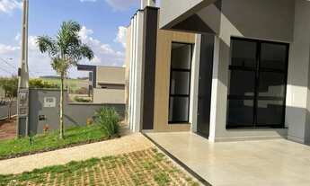 Imagem 2: Casa para venda em Quinta da Mata de 250.00m² com 3 Quartos, 1 Suite e 2 Garagens