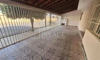 Imagem 2: Casa para Aluguel em Marília/SP 3 Quartos, Piscina e Churrasqueira no Parque São Jorge