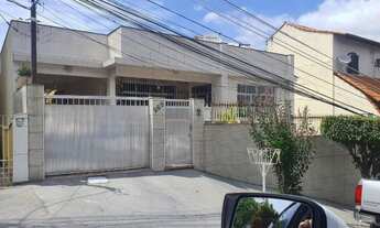 Imagem: Bela Residência no Bairro Jardim 25 de