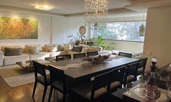 Imagem 3: Apartamento para aluguel possui 220 metros quadrados com 4 quartos