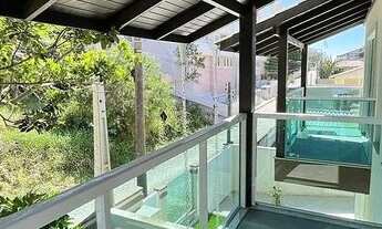 Imagem 2: Lindo sobrado geminado, composto por 02 suítes, próximo a praia de Bombas - Bombinhas/SC