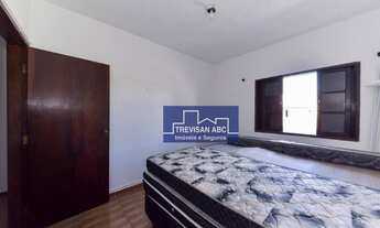 Imagem 2: Sobrado para locação no Jd. do Mar/SBC - 3 dorms, quintal e 2 vagas; 200m²