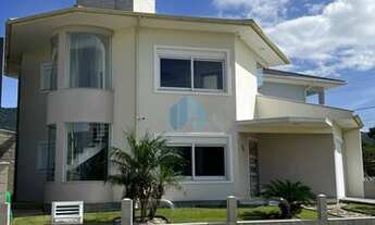 Imagem 2: Belíssima Casa no Loteamento Pedra Branca, Bairro Areias de Palhocinha, em Garopaba