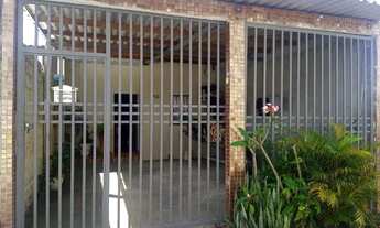 Imagem 3: Vendo uma ótima casa perto de shopping supermercados e spa