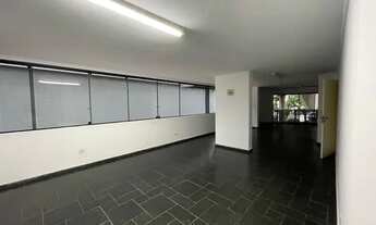 Imagem 4: Apartamento 2 quadras da praia no bairro Pompéia em Santos para locação. Com 64 m2