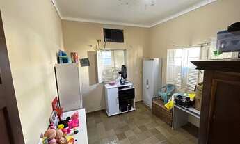 Imagem 4: VENDO casa grande no centro