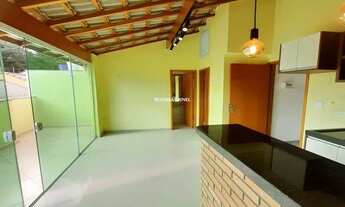 Imagem 5: Sobrado Decorado e Mobiliado com Cobertura, Churrasqueira, 2 suítes e 1 vaga de garagem